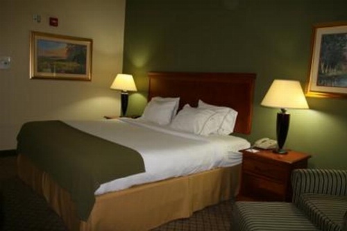 Holiday Inn Express Hotel & Suites Greenwood image 28