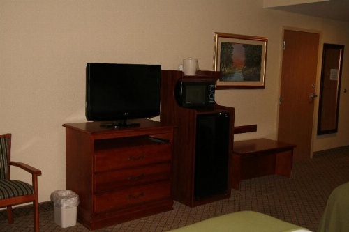 Holiday Inn Express Hotel & Suites Greenwood image 32