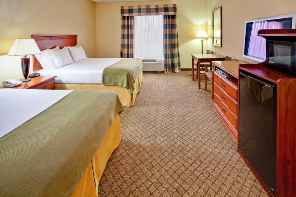 Holiday Inn Express Hotel & Suites Greenwood Image 48