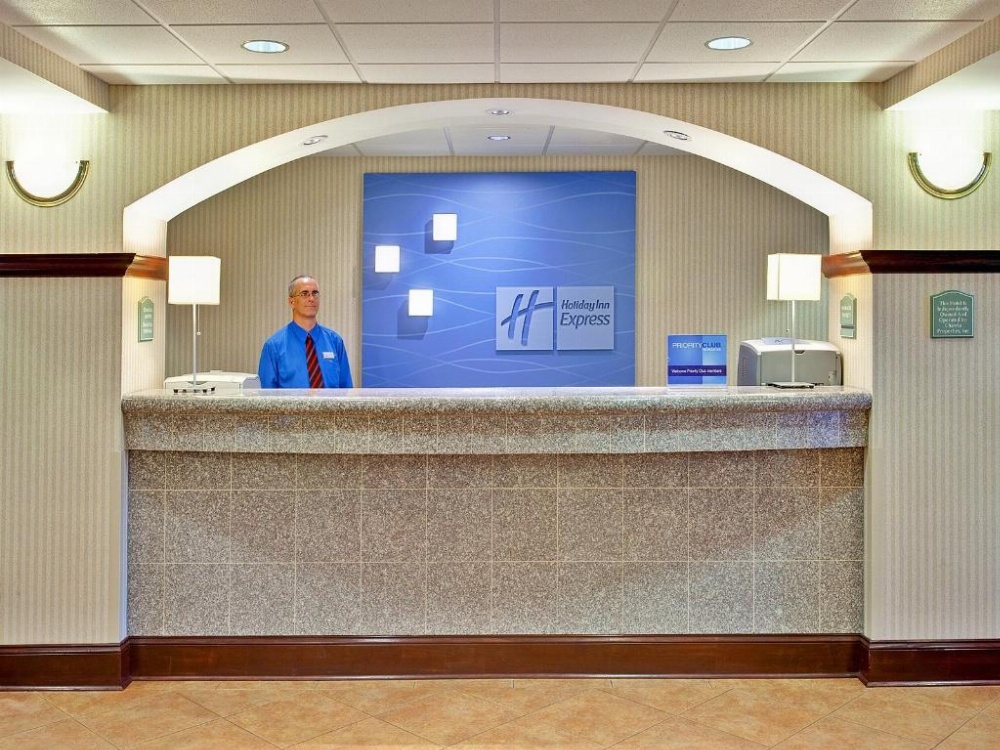 Holiday Inn Express Hotel & Suites Greenwood Image 6